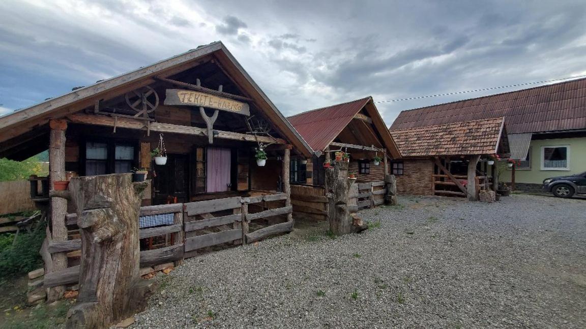 Casa Rustic Feher & Fekete Vendeghazak Sovata Exterior photo